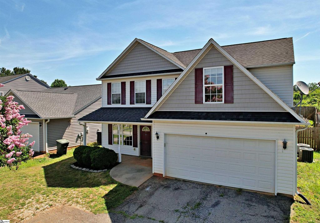 305 N Chestnut Street, Seneca, SC 29678