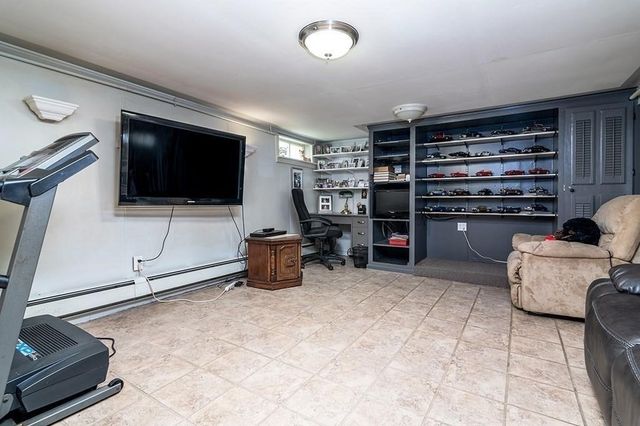 4 Lake, Tiverton, RI 02878