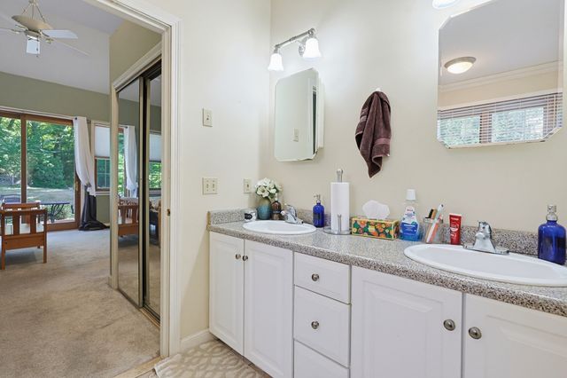 39 Cordaville Rd, Ashland, MA 01721