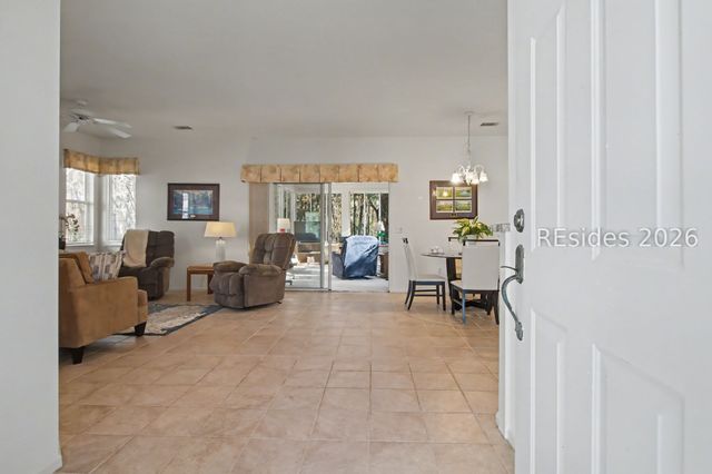 10 Pelot Ct, Bluffton, SC 29909