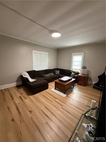 23 North Park, Auburn, NY 13021
