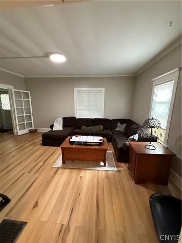 23 North Park, Auburn, NY 13021