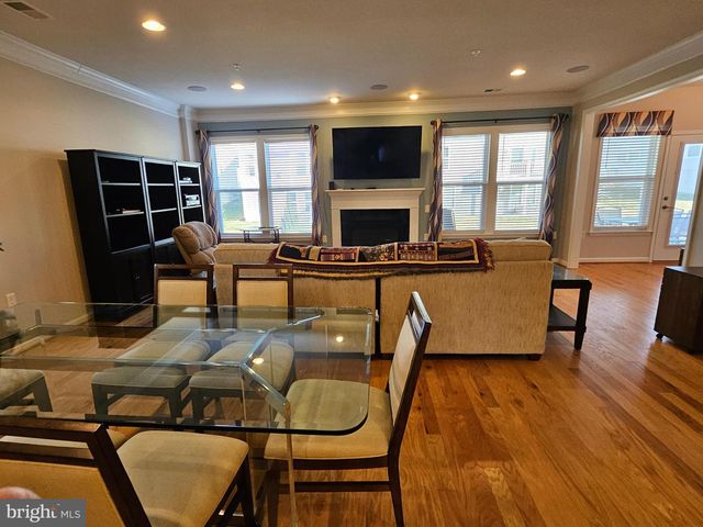 18 FENWICK DR, Fredericksburg, VA 22406