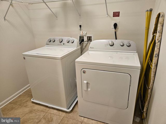 18 FENWICK DR, Fredericksburg, VA 22406