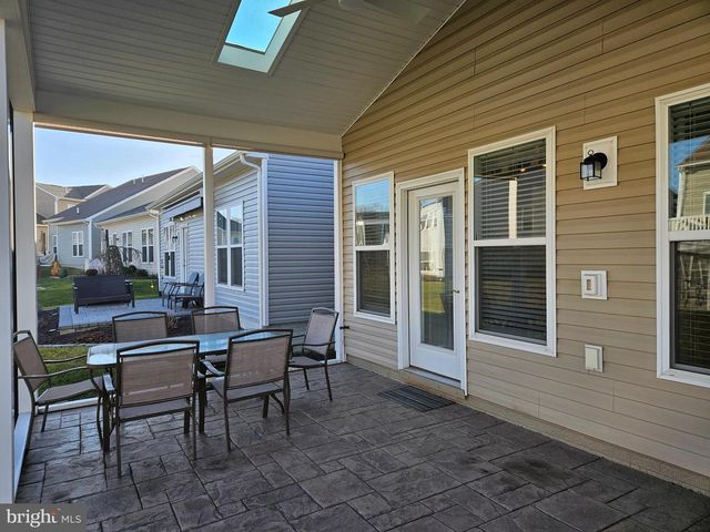 18 FENWICK DR, Fredericksburg, VA 22406