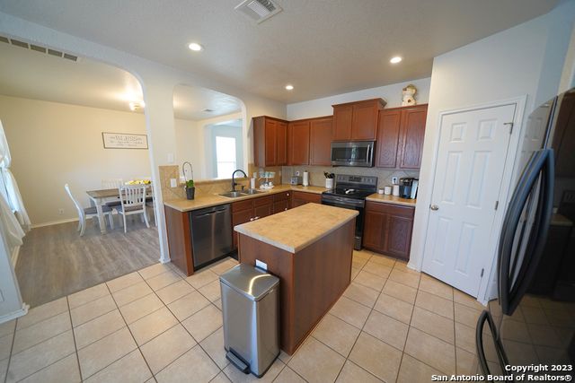 740 Fountain Gate, Cibolo, TX 78108