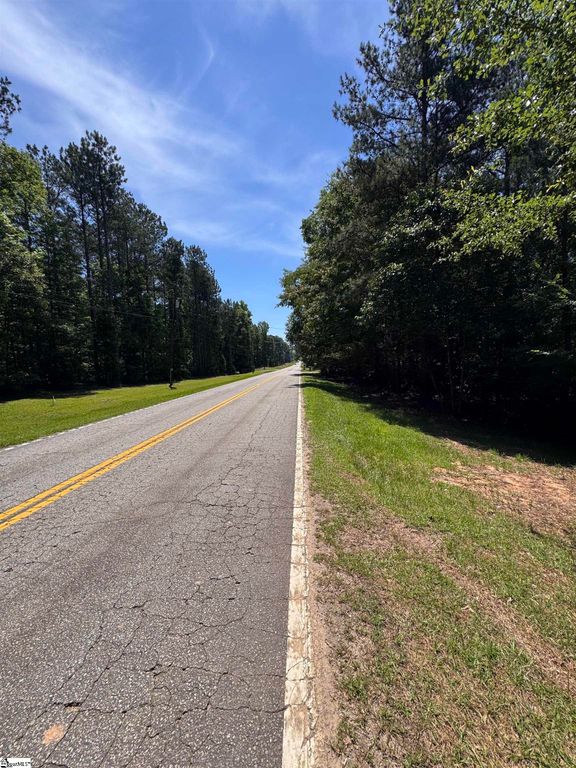 890 Dunklin Bridge Road, Fountain Inn, SC 29644