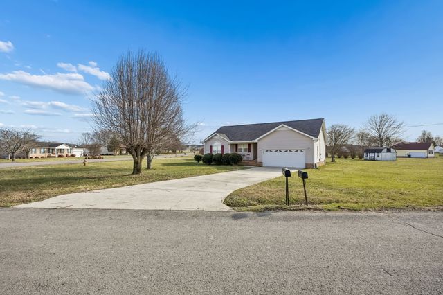 111 Eldon Dr, Manchester, TN 37355