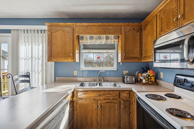 111 Eldon Dr, Manchester, TN 37355