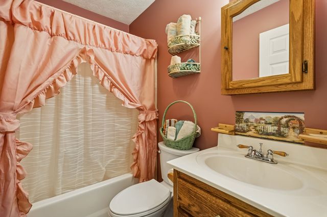 111 Eldon Dr, Manchester, TN 37355