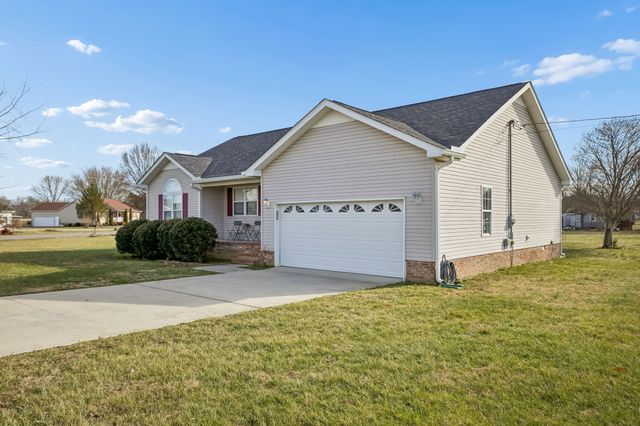 111 Eldon Dr, Manchester, TN 37355