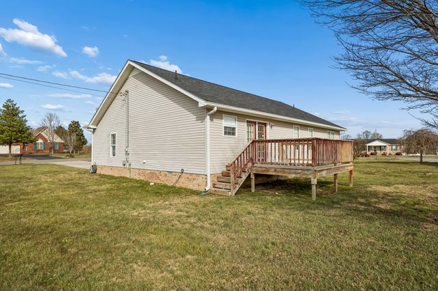 111 Eldon Dr, Manchester, TN 37355