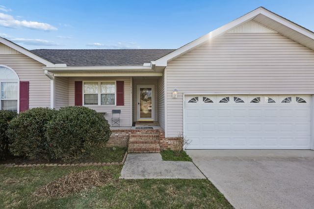 111 Eldon Dr, Manchester, TN 37355