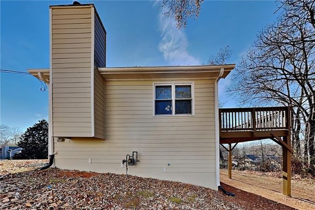 42 Breckenridge Drive, Powder Springs, GA 30127