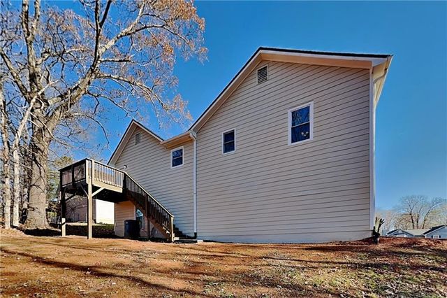 42 Breckenridge Drive, Powder Springs, GA 30127