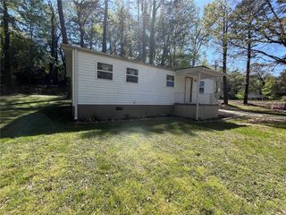 3206 Lakeland Lane, Gainesville, GA 30506