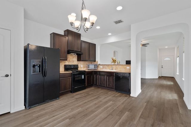 8824 Stambourne ST, Austin, TX 78747