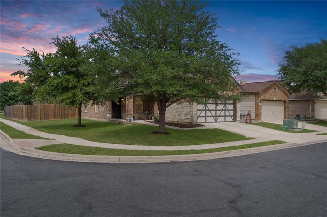 8824 Stambourne ST, Austin, TX 78747