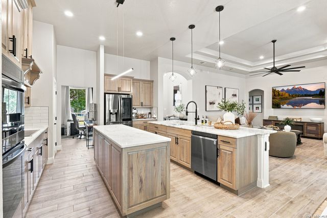 100 RANGER PT, Adkins, TX 78101