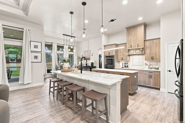 100 RANGER PT, Adkins, TX 78101