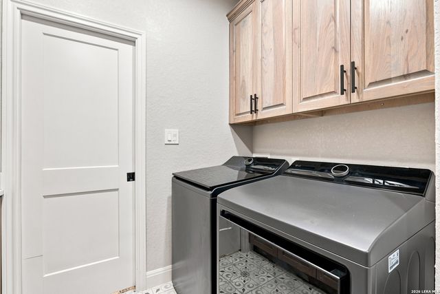 100 RANGER PT, Adkins, TX 78101