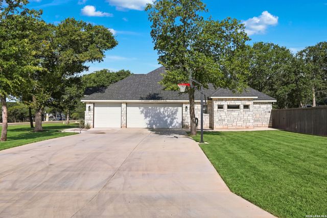 100 RANGER PT, Adkins, TX 78101