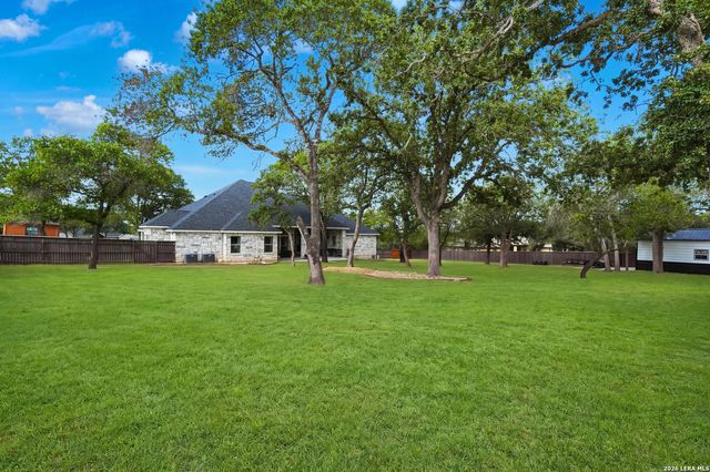 100 RANGER PT, Adkins, TX 78101
