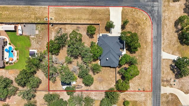 100 RANGER PT, Adkins, TX 78101