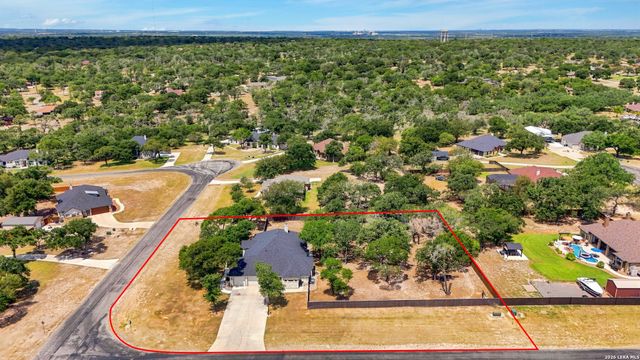 100 RANGER PT, Adkins, TX 78101