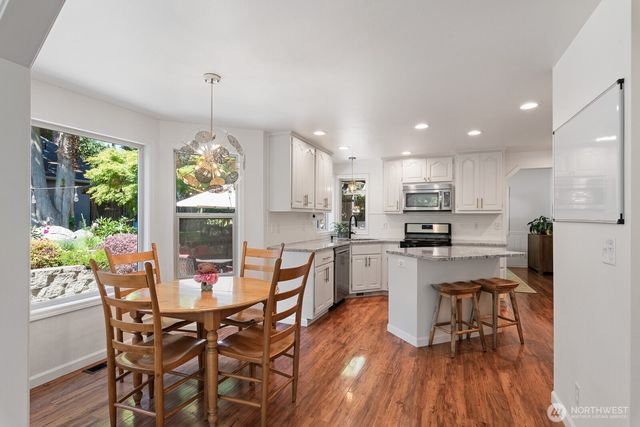 6818 Gibralter Place, Anacortes, WA 98221