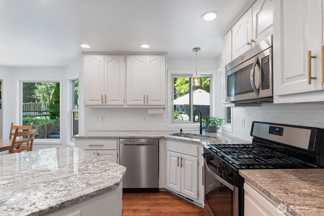 6818 Gibralter Place, Anacortes, WA 98221