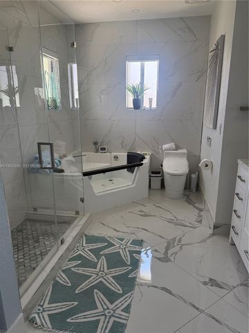 318 NE 31st Ave, Homestead, FL 33033