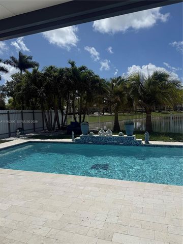 318 NE 31st Ave, Homestead, FL 33033
