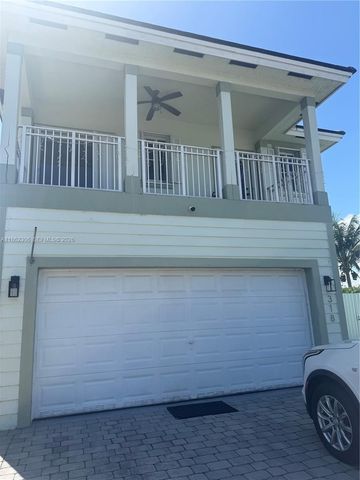 318 NE 31st Ave, Homestead, FL 33033