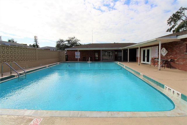4507 9TH STREET W J6, Bradenton, FL 34207