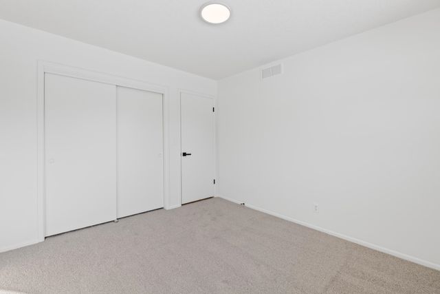 1392 N Peterson St, Wichita, KS 67212