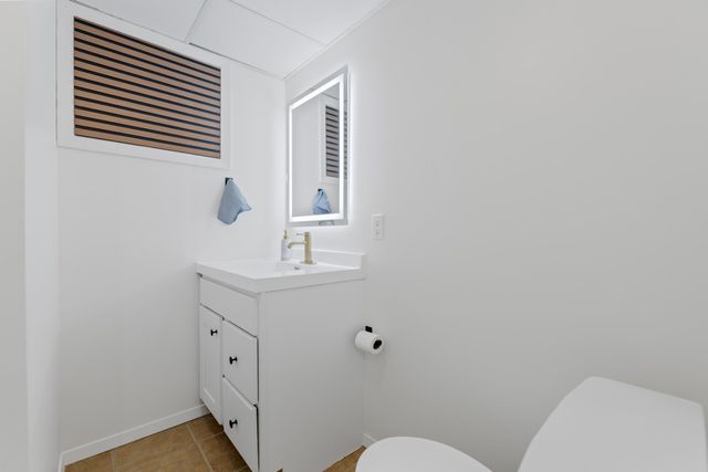 1392 N Peterson St, Wichita, KS 67212