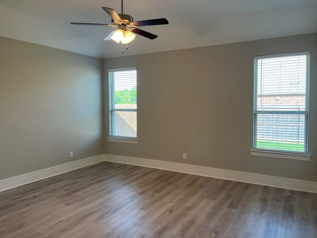 3217 Shady Brook Lane, Aubrey, TX 76227