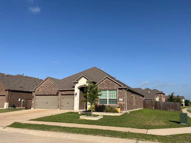 3217 Shady Brook Lane, Aubrey, TX 76227