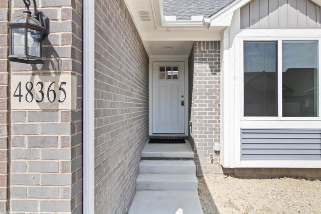 48365 Applegrove Lane 14, New Baltimore, MI 48051