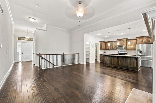 4817 SW Marguerite Street, Blue Springs, MO 64015