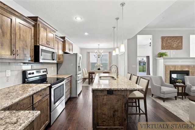 4817 SW Marguerite Street, Blue Springs, MO 64015