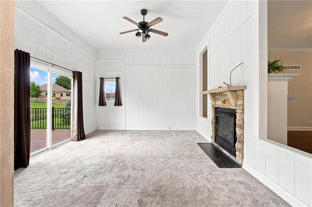 4817 SW Marguerite Street, Blue Springs, MO 64015