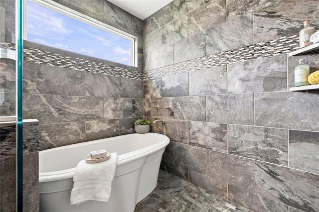 4817 SW Marguerite Street, Blue Springs, MO 64015