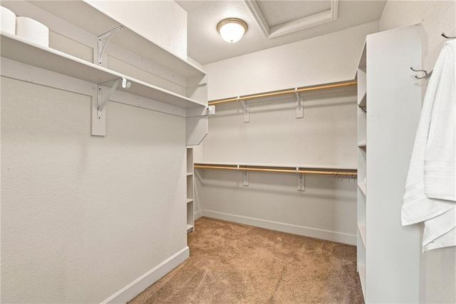 4817 SW Marguerite Street, Blue Springs, MO 64015