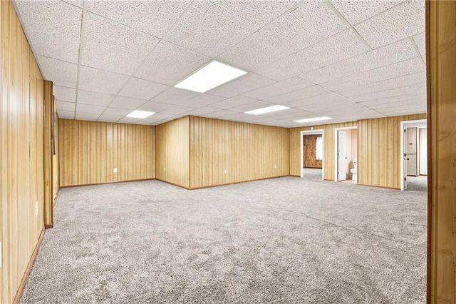 4817 SW Marguerite Street, Blue Springs, MO 64015