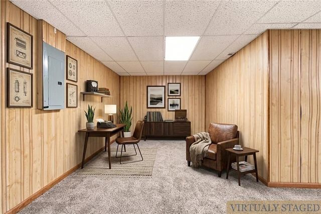 4817 SW Marguerite Street, Blue Springs, MO 64015