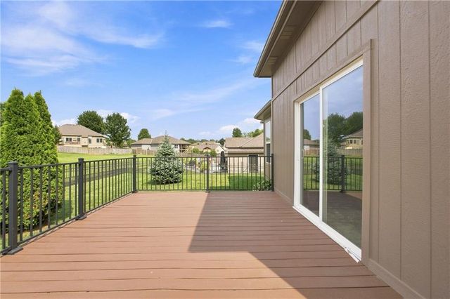 4817 SW Marguerite Street, Blue Springs, MO 64015