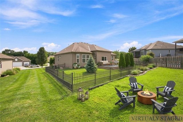 4817 SW Marguerite Street, Blue Springs, MO 64015