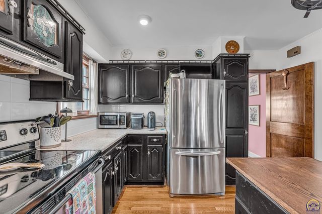 1347 SW Campbell AVE, Topeka, KS 66604